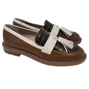 NEW Ann Taylor 6.5 Brown Tassle Leather Loafer Flat Academia 2 Tone Classic